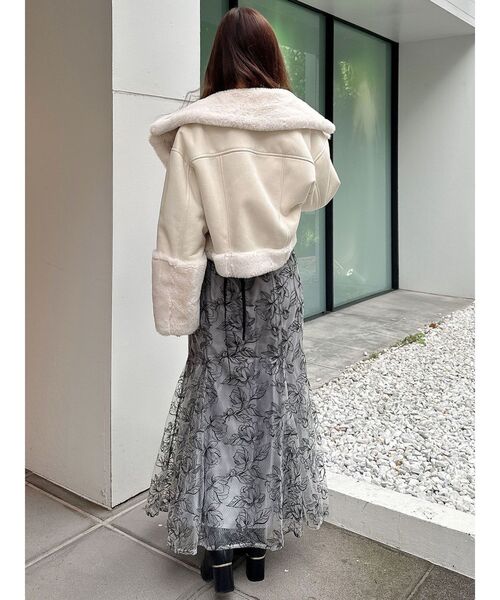 MERCURYDUO（マーキュリーデュオ）の「ロングフェイクファースリーブムートンジャケット（その他アウター・レディース・アイボリー・SMALL/MEDIUM）」の5枚目の写真