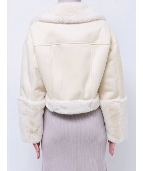 MERCURYDUO（マーキュリーデュオ）の「ロングフェイクファースリーブムートンジャケット（その他アウター・レディース・アイボリー・SMALL/MEDIUM）」の2枚目の写真