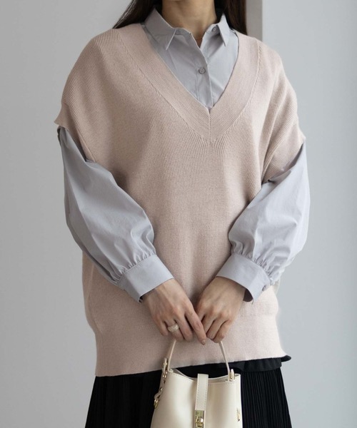 HusHusH（ハッシュアッシュ）の「HusHusH Vネックラメベスト（ベスト・レディース・ブラック/ブラウン系その他/グレイッシュベージュ・フリー）」の11枚目の写真