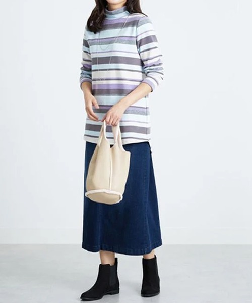 BELLUNA PLUS（ベルーナ）の「ふわふわ裏ファーハイネックプルオーバー（Tシャツ/カットソー・レディース・ブラック系/グリーン系/ピンク系/サックスブルー系・LARGE/MEDIUM/X-LARGE）」の10枚目の写真