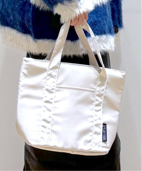 LAKOLE（ラコレ）の「保冷トートバッグ(M) / 150564（キッチンツール・レディース・カーキ/ブラック/ベージュ・FREE）」の22枚目の写真