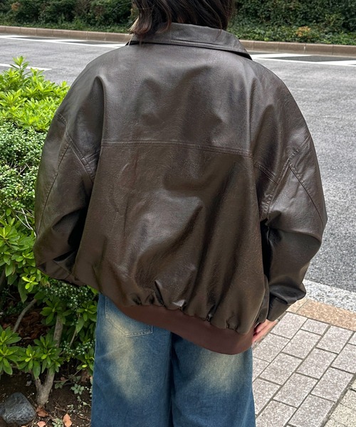 kutir（クティール）の「ヴィンテージライクオーバーサイズポケットブルゾン（ブルゾン・レディース・ブラック/ダークブラウン・FREE）」の14枚目の写真