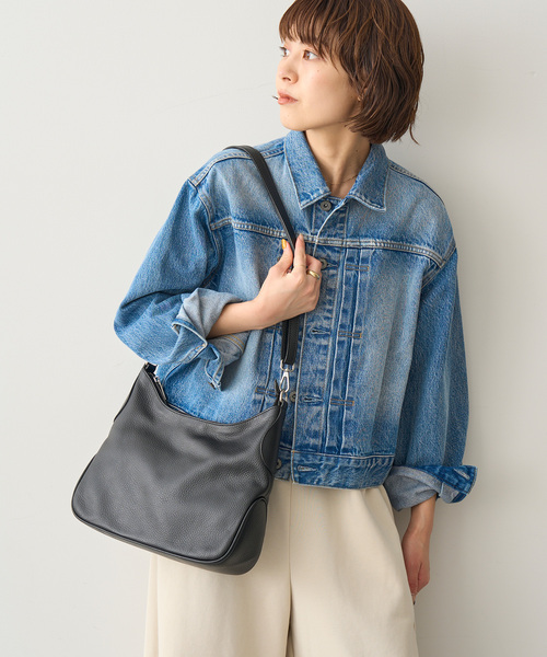 Spick & Span（スピックアンドスパン）の「MILOS / ミロス ワンショルダーバッグ 3255T（ショルダーバッグ・レディース・ブラック/キャメル・FREE）」の3枚目の写真