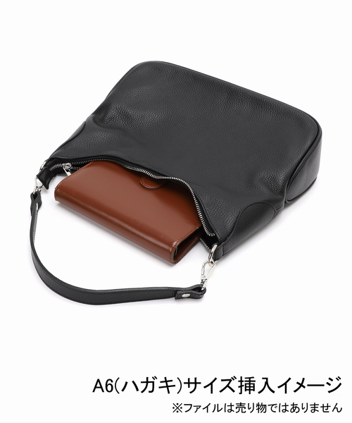 Spick & Span（スピックアンドスパン）の「MILOS / ミロス ワンショルダーバッグ 3255T（ショルダーバッグ・レディース・ブラック/キャメル・FREE）」の18枚目の写真