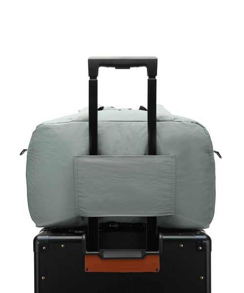 Ungrid（アングリッド）の「【Ungrid/アングリッド】撥水軽量ソフトナイロン ロゴテープ折り畳みラージ　トラベルボストンバッグ(33L）（スーツケース/キャリーバッグ・レディース・ブラック×ホワイト/オレンジ/ミント/カーキ/グレイッシュベージュ/アイボリー/ブラック/グレー×ホワイト・FREE）」の10枚目の写真