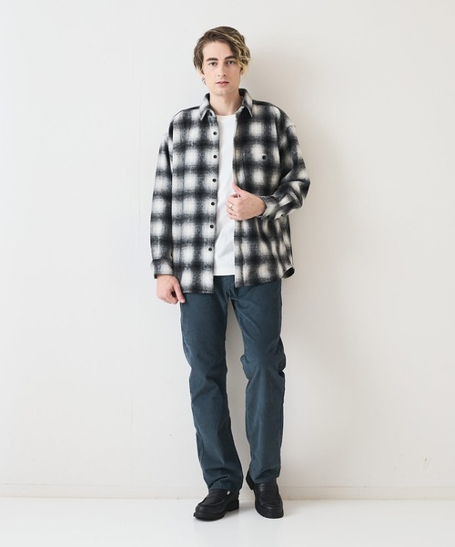 Blue Standard （ブルースタンダード）の「【BLUE STANDARD/ブルースタンダード】ウール混 リラックスフィットオンブレチェックシャツ（シャツ/ブラウス・メンズ・ブルー/ブラック/ベージュ・LARGE/MEDIUM/X-LARGE）」の22枚目の写真