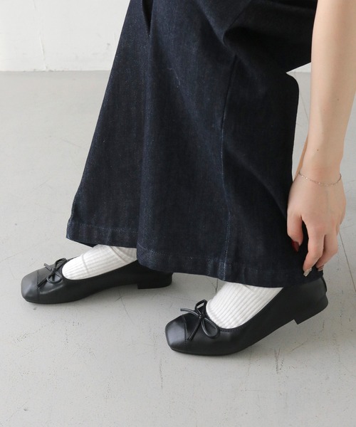 HER CLOSET（ハークローゼット）の「 【HER CLOSET】スクエアトゥソフトバレーパンプス SQUARE TOE SOFT BALLET PUMPS（パンプス・レディース・ブラック/シルバー・24/23/22/23.5）」の5枚目の写真