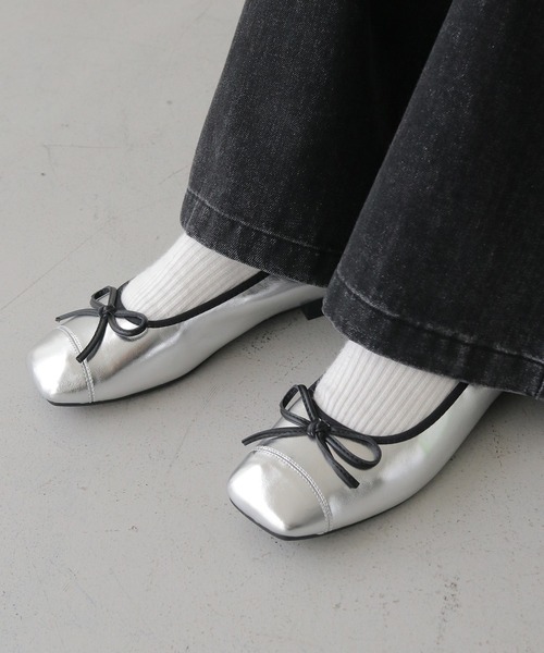 HER CLOSET（ハークローゼット）の「 【HER CLOSET】スクエアトゥソフトバレーパンプス SQUARE TOE SOFT BALLET PUMPS（パンプス・レディース・ブラック/シルバー・24/23/22/23.5）」の9枚目の写真