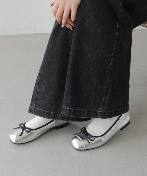 HER CLOSET（ハークローゼット）の「 【HER CLOSET】スクエアトゥソフトバレーパンプス SQUARE TOE SOFT BALLET PUMPS（パンプス・レディース・ブラック/シルバー・24/23/22/23.5）」の11枚目の写真