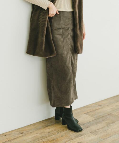 ITEMS URBANRESEARCH(アイテムズ アーバンリサーチ)の「フェイクスエードタイトスカート(スカート・レディース・モカ/スミクロ/カーキ/アイボリー・FREE)」の9枚目の写真
