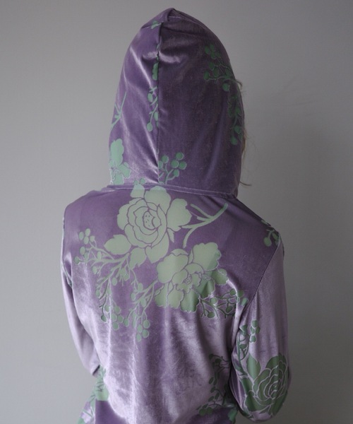 igi（イジ）の「OPAL VELOUR HOODIE TEE / ベロアフーディー（パーカー・レディース・ブラック/パープル・FREE）」の12枚目の写真