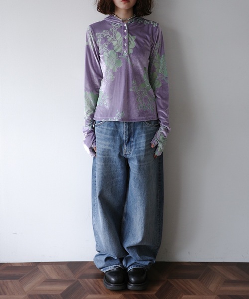 igi（イジ）の「OPAL VELOUR HOODIE TEE / ベロアフーディー（パーカー・レディース・ブラック/パープル・FREE）」の10枚目の写真