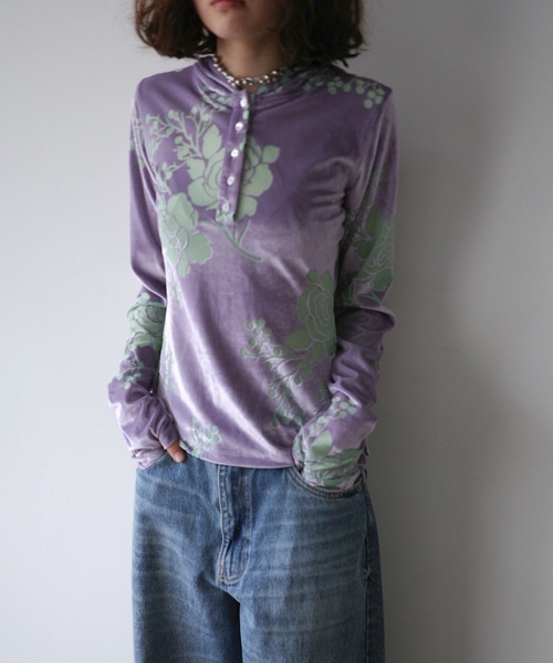 igi（イジ）の「OPAL VELOUR HOODIE TEE / ベロアフーディー（パーカー・レディース・ブラック/パープル・FREE）」の13枚目の写真
