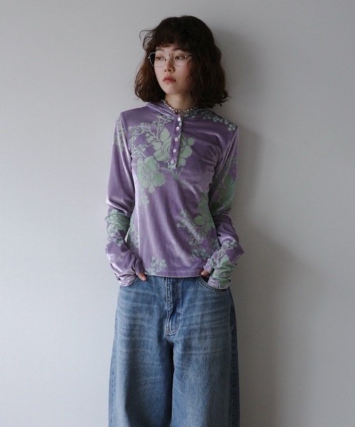 igi（イジ）の「OPAL VELOUR HOODIE TEE / ベロアフーディー（パーカー・レディース・ブラック/パープル・FREE）」の7枚目の写真