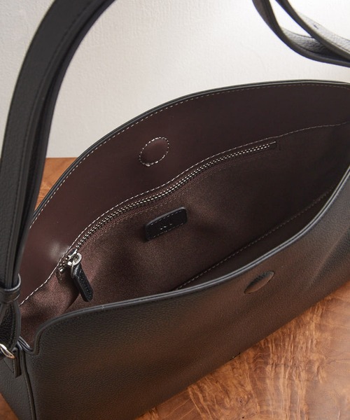 &MyuQ(アンドミューク)の「【&MyuQ】追加入荷 UPIS ソフトショルダーバッグ(ハンドバッグ・レディース・ブラック/ライトベージュ・FREE)」の7枚目の写真