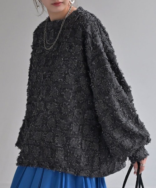 HUG.U(ハグユー)の「ブロックチェックフリンジ×ぽわん袖トップス(シャツ/ブラウス・レディース・ブラック/ネイビー・FREE)」の6枚目の写真