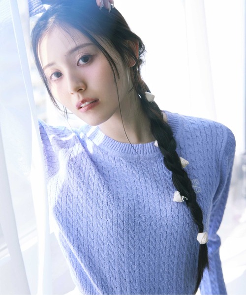 JILL by JILL STUART（ジルバイジルスチュアート）の「◇ミニブークレーケーブルニット（ニット/セーター・レディース・ピンク/ホワイト/ラベンダー/ネイビー・FREE）」の3枚目の写真