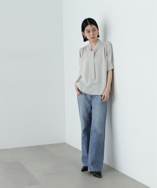 N.(N. Natural Beauty Basic)(エヌエヌナチュラルビューティーベーシック)の「ラチネボウタイブラウス(シャツ/ブラウス・レディース・グレー/オフホワイト/イエロー・MEDIUM)」の19枚目の写真