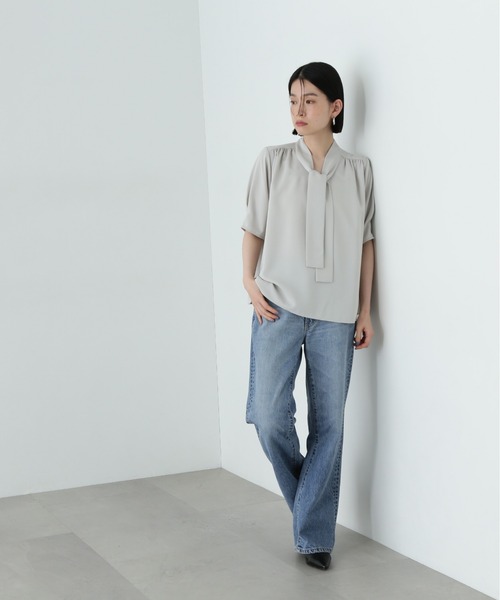 N.(N. Natural Beauty Basic)(エヌエヌナチュラルビューティーベーシック)の「ラチネボウタイブラウス(シャツ/ブラウス・レディース・グレー/オフホワイト/イエロー・MEDIUM)」の22枚目の写真