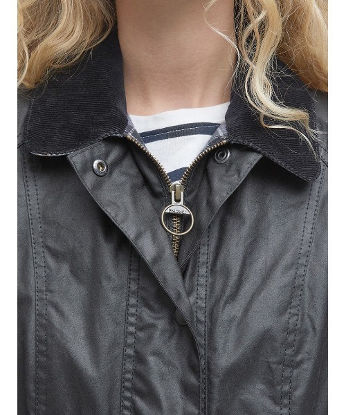 Barbour（バブアー）の「【BEADNELL / ビードネル】ワックス ジャケット（ブルゾン・レディース・グリーン/ブラック・10/8）」の8枚目の写真