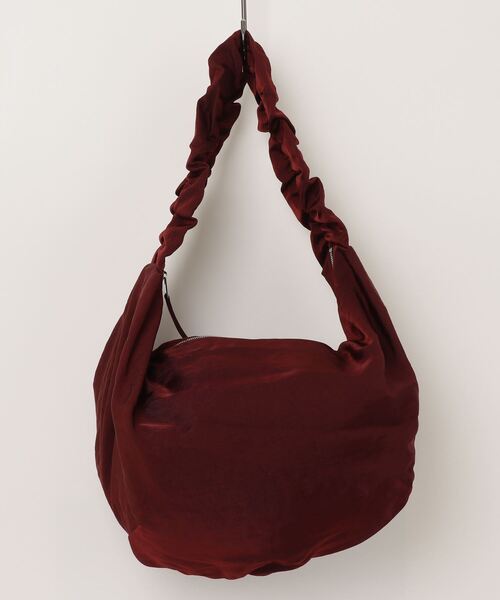 OUAT（オーユーエーティー）の「OUAT / オーユーエーティー