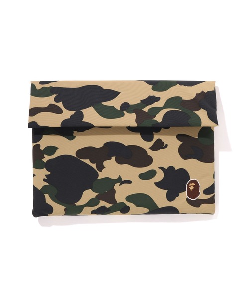 A BATHING APE（アベイシングエイプ）の「1ST CAMO 13 INCH PC CASE