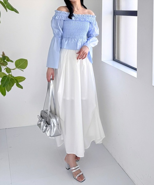 clear（クリア）の「フリルオフショルシャーリングブラウス［大人カジュアル 骨格ウェーブ］≪再入荷≫（シャツ/ブラウス・レディース・サックスブルー/ブラック/オフホワイト/ピンク・F）」の5枚目の写真