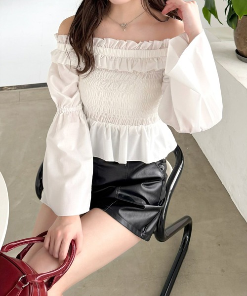 clear（クリア）の「フリルオフショルシャーリングブラウス［大人カジュアル 骨格ウェーブ］≪再入荷≫（シャツ/ブラウス・レディース・サックスブルー/ブラック/オフホワイト/ピンク・F）」の8枚目の写真