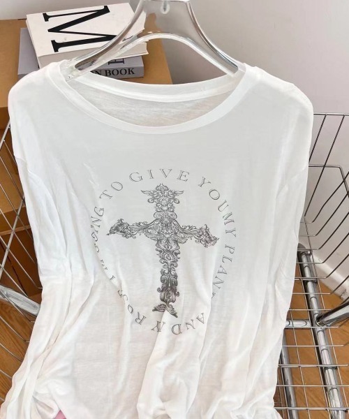 セール】デザイン十字架長袖tシャツ（Tシャツ/カットソー）｜ViViDAY