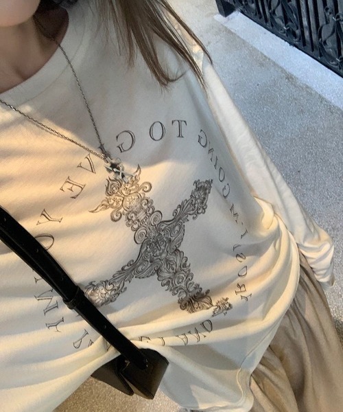 セール】デザイン十字架長袖tシャツ（Tシャツ/カットソー）｜ViViDAY