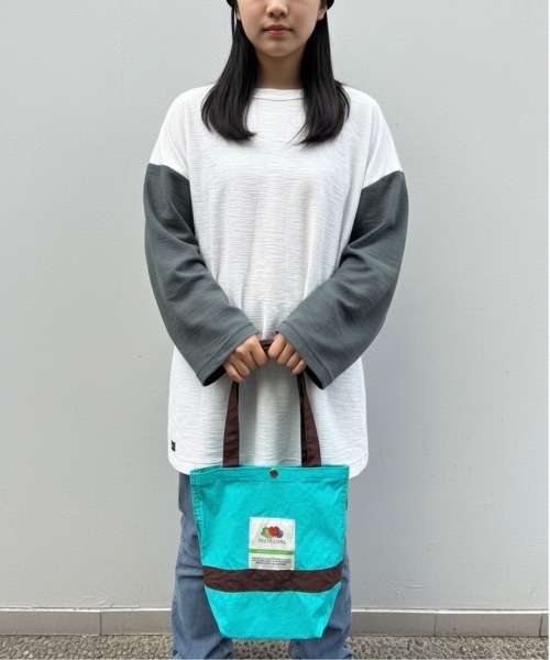 FRUIT OF THE LOOM（フルーツオブザルーム）の「FRUIT OF THE LOOM / FTL NYLON TOTEBAG M / 80310300（トートバッグ・レディース・グレー/チャコールグレー/ピンク/ミント/ネイビー/バイオレット/オリーブ/カーキ/ブルーグレー/オフホワイト/グリーン系その他・ONESIZE）」の8枚目の写真