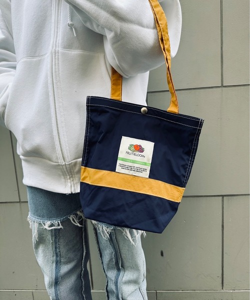 FRUIT OF THE LOOM（フルーツオブザルーム）の「FRUIT OF THE LOOM / FTL NYLON TOTEBAG M / 80310300（トートバッグ・レディース・グレー/チャコールグレー/ピンク/ミント/ネイビー/バイオレット/オリーブ/カーキ/ブルーグレー/オフホワイト/グリーン系その他・ONESIZE）」の9枚目の写真