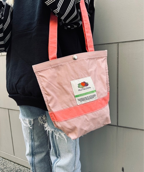 FRUIT OF THE LOOM（フルーツオブザルーム）の「FRUIT OF THE LOOM / FTL NYLON TOTEBAG M / 80310300（トートバッグ・レディース・グレー/チャコールグレー/ピンク/ミント/ネイビー/バイオレット/オリーブ/カーキ/ブルーグレー/オフホワイト/グリーン系その他・ONESIZE）」の11枚目の写真