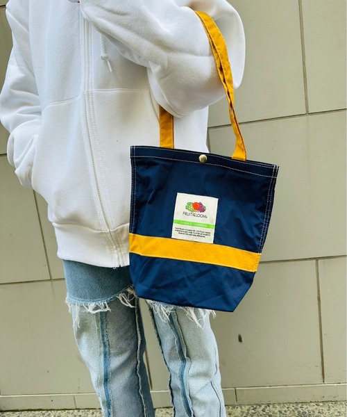 FRUIT OF THE LOOM（フルーツオブザルーム）の「FRUIT OF THE LOOM / FTL NYLON TOTEBAG M / 80310300（トートバッグ・レディース・グレー/チャコールグレー/ピンク/ミント/ネイビー/バイオレット/オリーブ/カーキ/ブルーグレー/オフホワイト/グリーン系その他・ONESIZE）」の13枚目の写真
