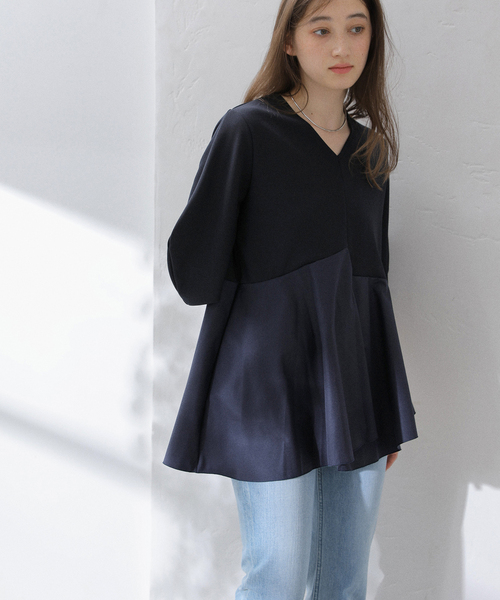 La TOTALITE(ラトータリテ)の「【MARECHAL TERRE/マルシャルテル】Vネックコンビプルオーバー(Tシャツ/カットソー・レディース・ネイビー/ホワイト・FREE)」の7枚目の写真