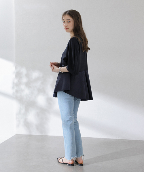 La TOTALITE(ラトータリテ)の「【MARECHAL TERRE/マルシャルテル】Vネックコンビプルオーバー(Tシャツ/カットソー・レディース・ネイビー/ホワイト・FREE)」の9枚目の写真