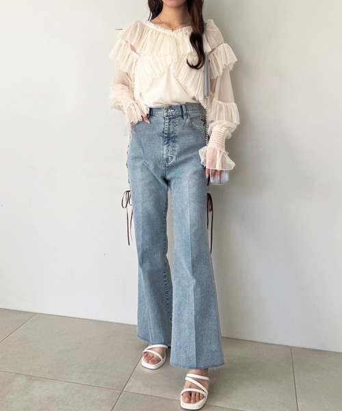 one after another NICE CLAUP(ワンアフターアナザーナイスクラップ)の「オフショルフリルブラウス(シャツ/ブラウス・レディース・サックスブルー/アイボリー/ネイビー・FREE)」の18枚目の写真