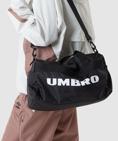 UMBRO(アンブロ)の「【日本未入荷】UMBRO/アンブロ ミニダッフルバッグ 15リットル(ボストンバッグ・メンズ・ブラック/ピンク・FREE)」の3枚目の写真