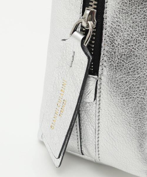 Tiara(ティアラ)の「【Gianni Chiarini/ジャンニキャリーニ】ショルダーバッグ(ALIFA大)(ショルダーバッグ・レディース・シルバー・FREE)」の6枚目の写真