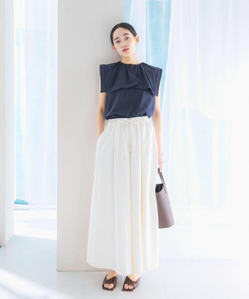 URBAN RESEARCH ROSSO WOMEN（アーバンリサーチ　ロッソ）の「撥水ギャザーワイドパンツ（その他パンツ・レディース・ネイビー/オフホワイト・36/38）」の9枚目の写真