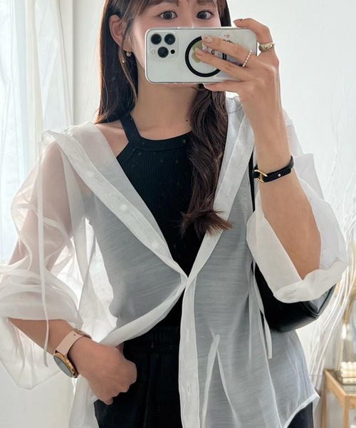 aquagarage（アクアガレージ）の「ビッグフードシアーシャツパーカー（パーカー・レディース・ホワイト/ブラック/ブルー・FREE）」の11枚目の写真