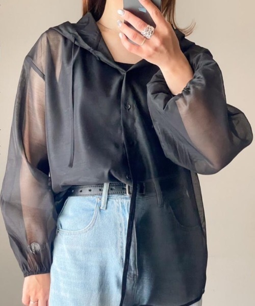 aquagarage（アクアガレージ）の「ビッグフードシアーシャツパーカー（パーカー・レディース・ホワイト/ブラック/ブルー・FREE）」の18枚目の写真