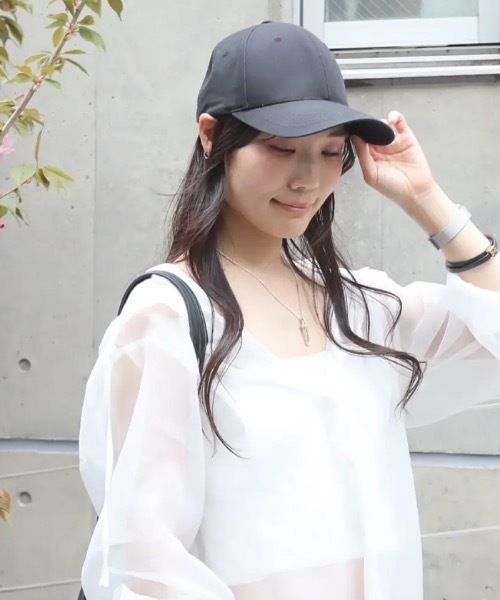 aquagarage（アクアガレージ）の「ビッグフードシアーシャツパーカー（パーカー・レディース・ホワイト/ブラック/ブルー・FREE）」の7枚目の写真