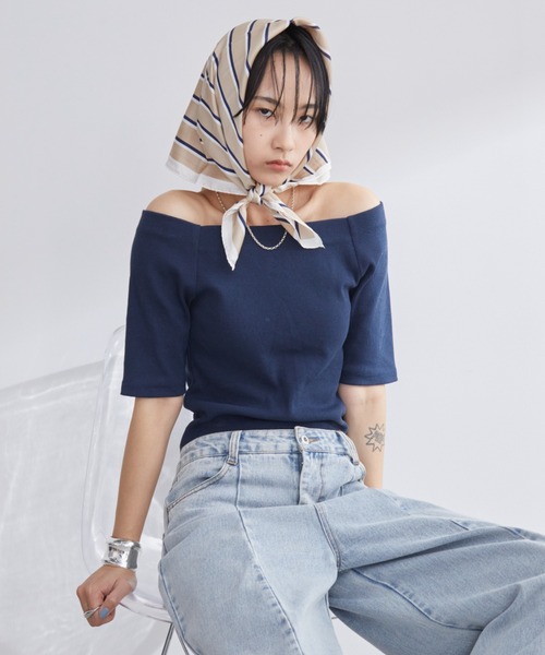 Aunt Marie's(アントマリーズ)の「ストライプスクエアスカーフ(バンダナ/スカーフ・レディース・ベージュ/アイボリー/ブルー・FREE)」の22枚目の写真