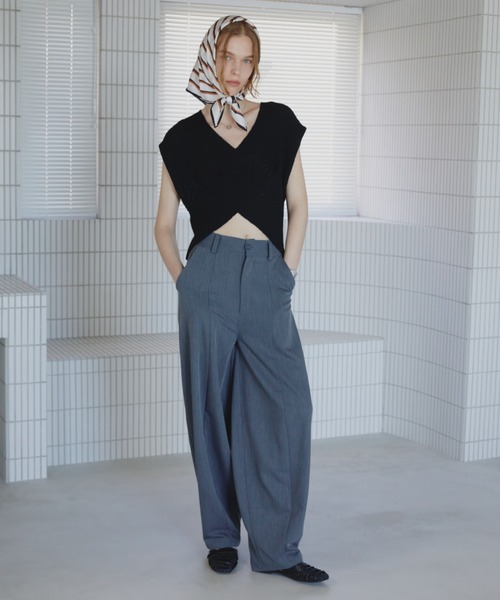 Aunt Marie's(アントマリーズ)の「ストライプスクエアスカーフ(バンダナ/スカーフ・レディース・ベージュ/アイボリー/ブルー・FREE)」の16枚目の写真