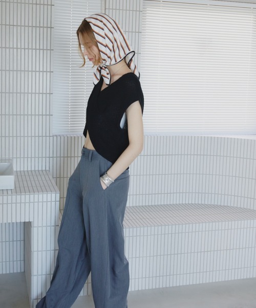 Aunt Marie's(アントマリーズ)の「ストライプスクエアスカーフ(バンダナ/スカーフ・レディース・ベージュ/アイボリー/ブルー・FREE)」の7枚目の写真