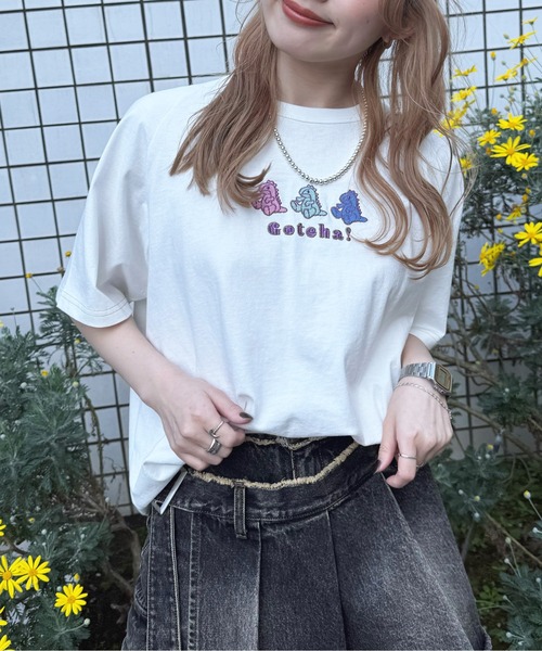 DOUBLE NAME（ダブルネーム）の「Gotcha! my plushie BACK刺しゅうラグランTEE（Tシャツ/カットソー・レディース・ネイビー/オフホワイト/ブルー・FREE）」の6枚目の写真