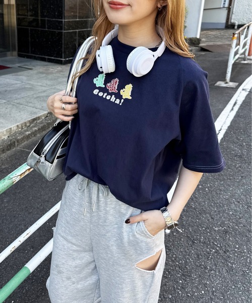 DOUBLE NAME（ダブルネーム）の「Gotcha! my plushie BACK刺しゅうラグランTEE（Tシャツ/カットソー・レディース・ネイビー/オフホワイト/ブルー・FREE）」の16枚目の写真