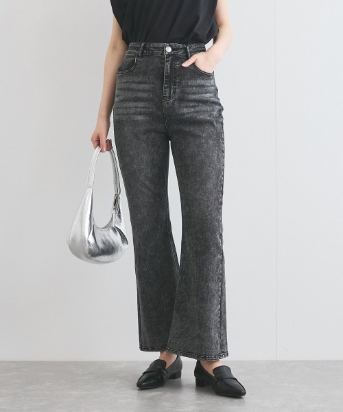 VICKY（ビッキー）の「ケミカルデニムフレアパンツ≪洗濯機で洗える≫（デニムパンツ・レディース・ブルー/ブラック・M/L）」の3枚目の写真