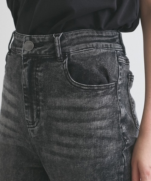 VICKY（ビッキー）の「ケミカルデニムフレアパンツ≪洗濯機で洗える≫（デニムパンツ・レディース・ブルー/ブラック・M/L）」の8枚目の写真